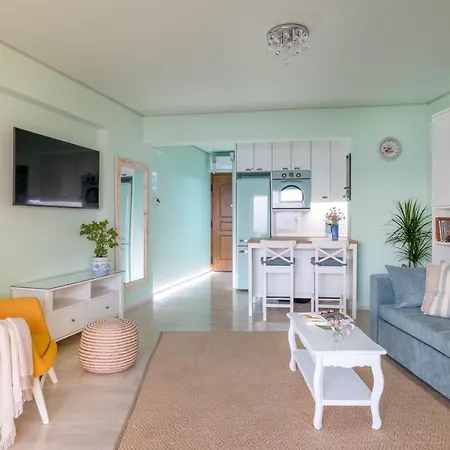 Lydia's Luxury Apartment