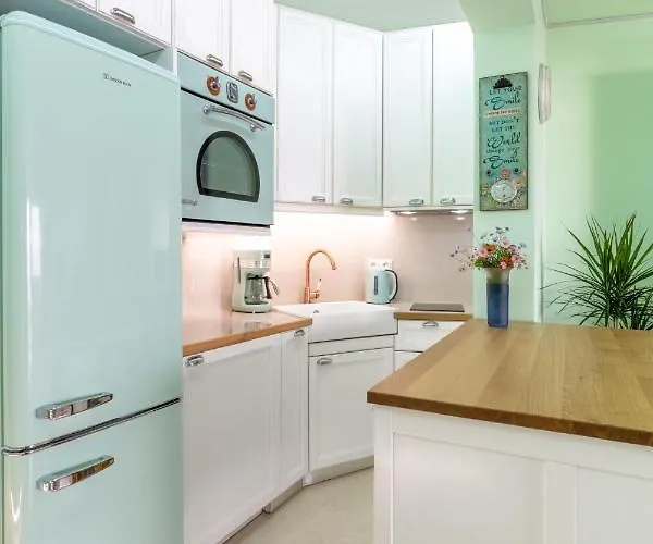 Lydia's Luxury Apartament *